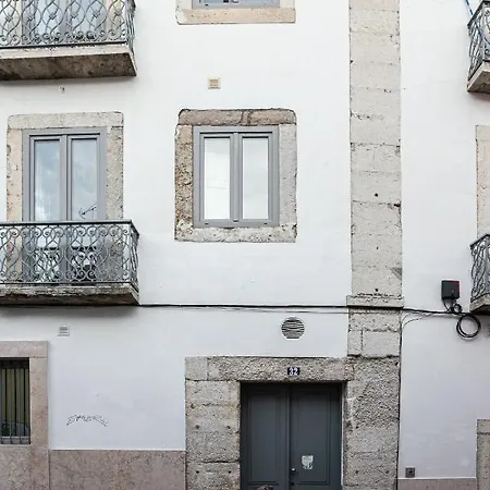 Design And Charming Tailor Made Duplex In Bica Apartman Lisboa
