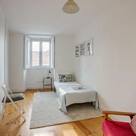 Appartement Design And Charming Tailor Made Duplex In Bica Lisboa