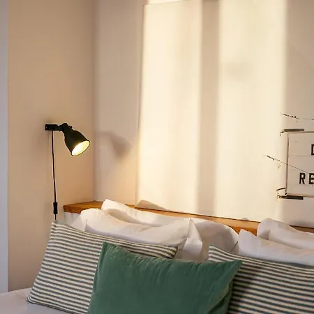 Appartement Design And Charming Tailor Made Duplex In Bica Lisboa